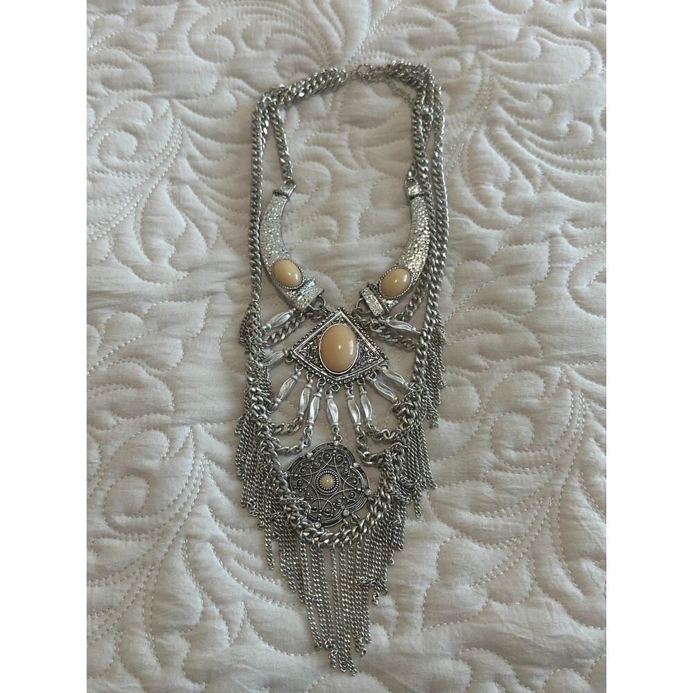 Forever 21 Silver Metallic Necklace with Beige Stones Gem Dangle